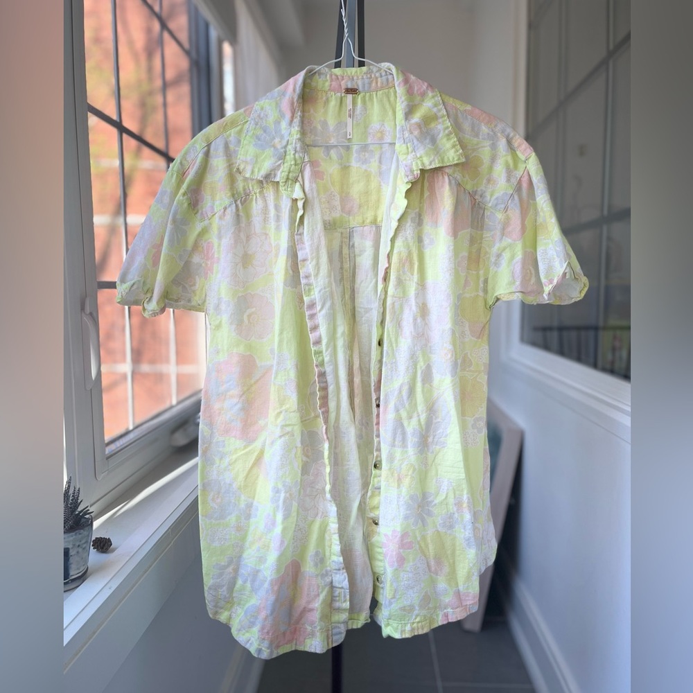 NWOT FreePeople Vacation Button Down shirt